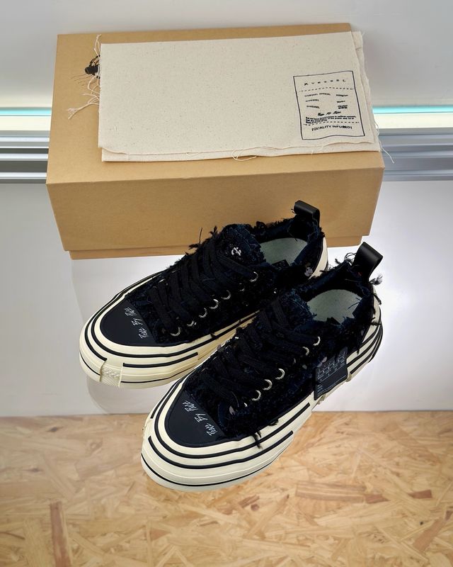 Sneakers xVESSEL