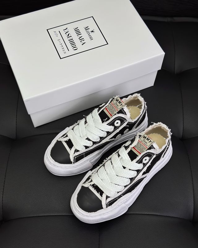 Sneakers Maison Mihara Yasuhiro