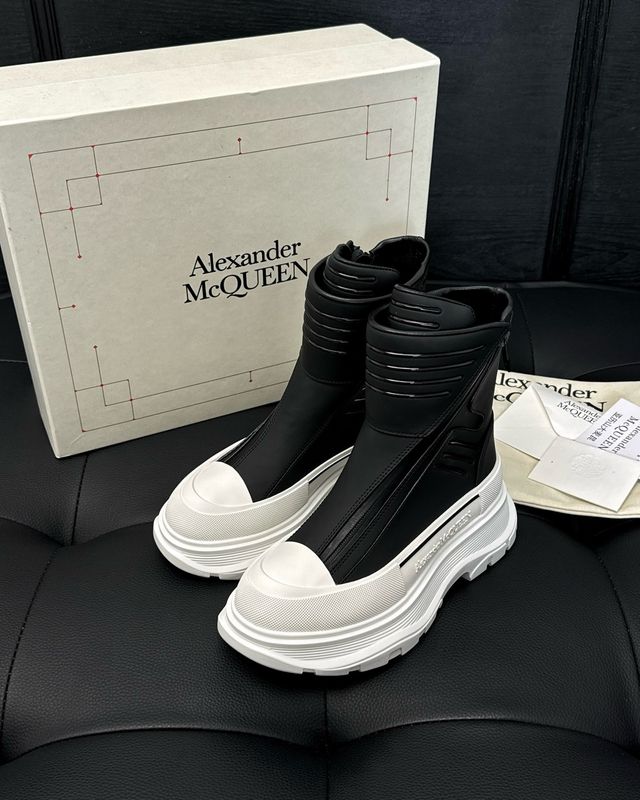 Boots Alexander McQueen