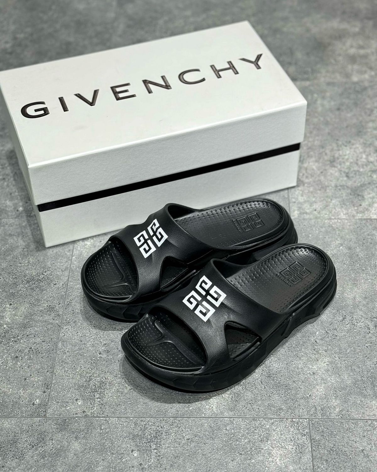 Flip-foots Givenchy