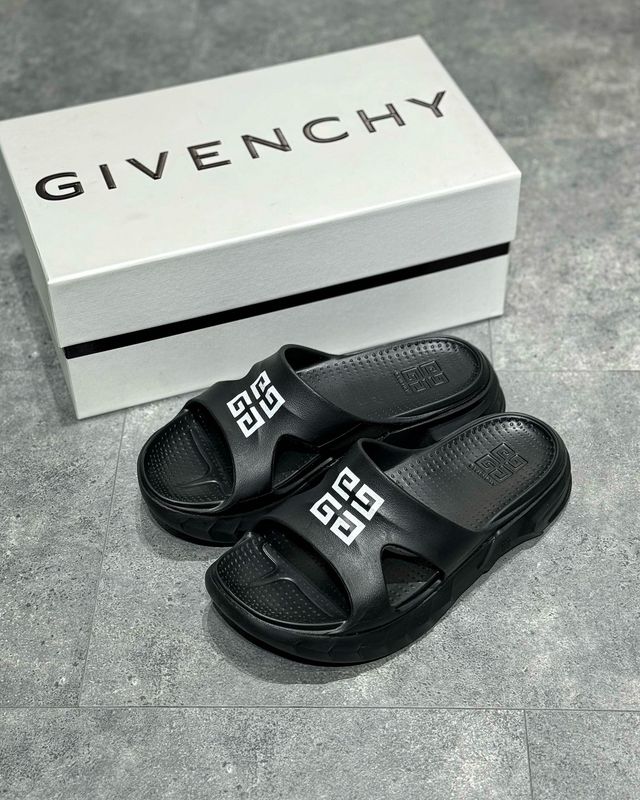 Flip-foots Givenchy