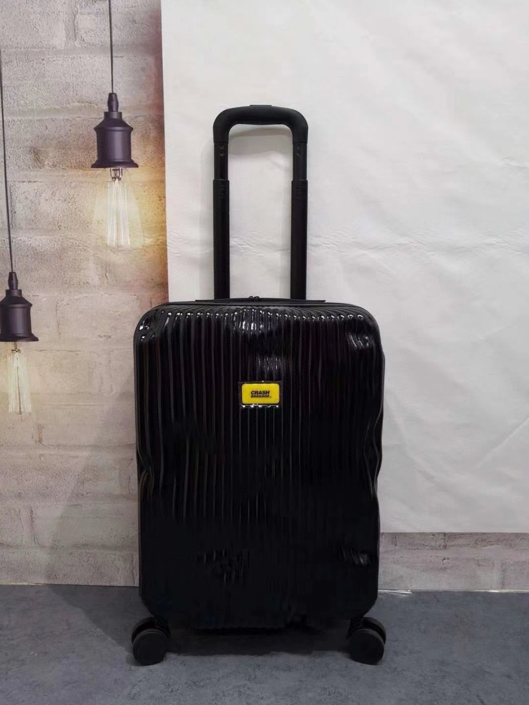 Suitcase Crash Baggage