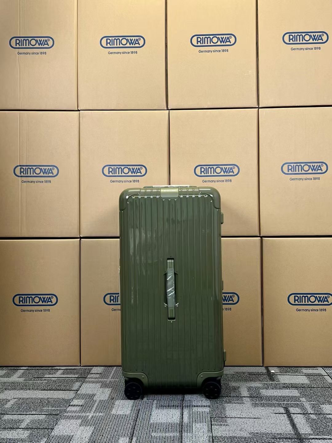Suitcase Rimowa