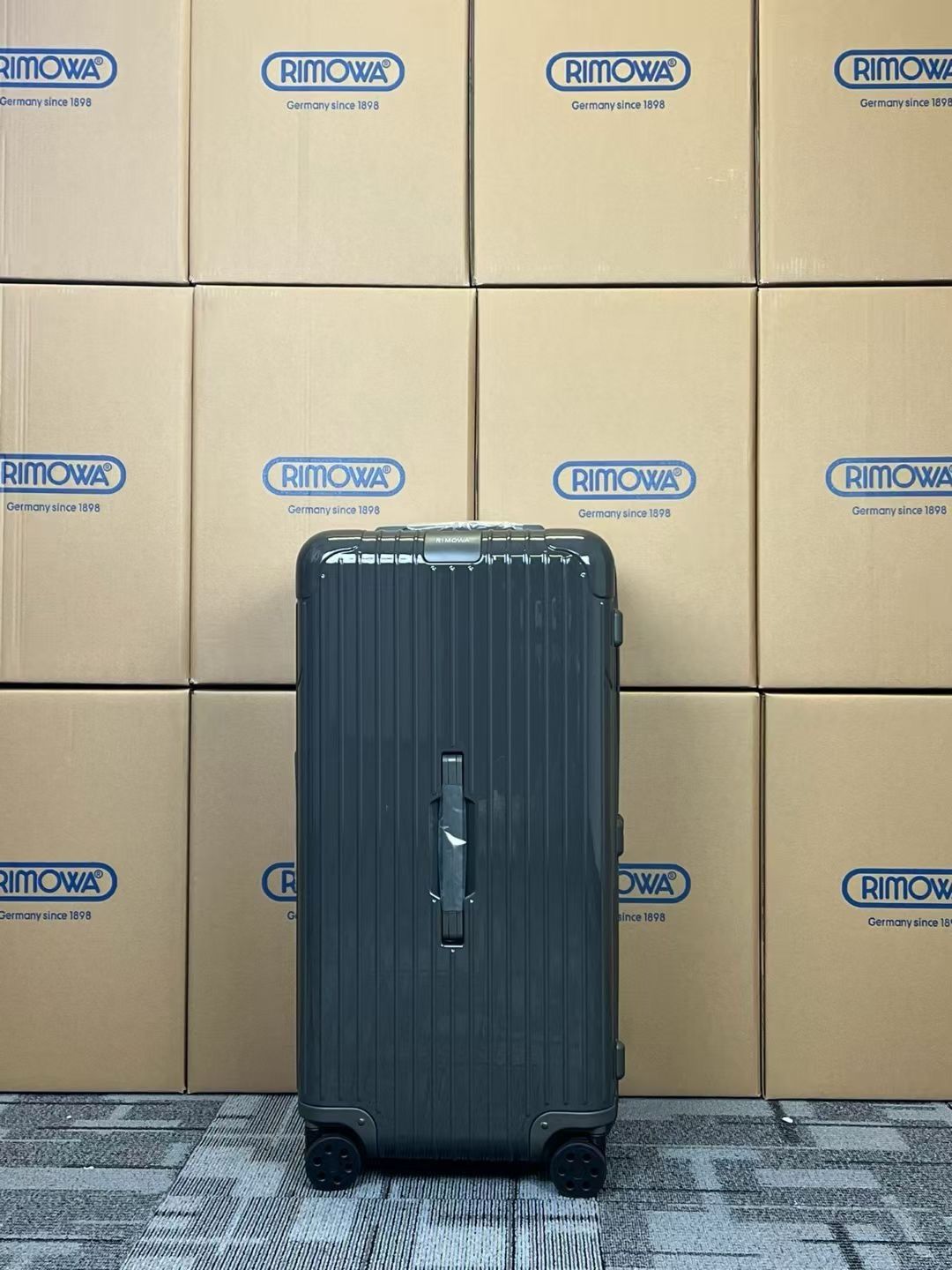 Suitcase Rimowa