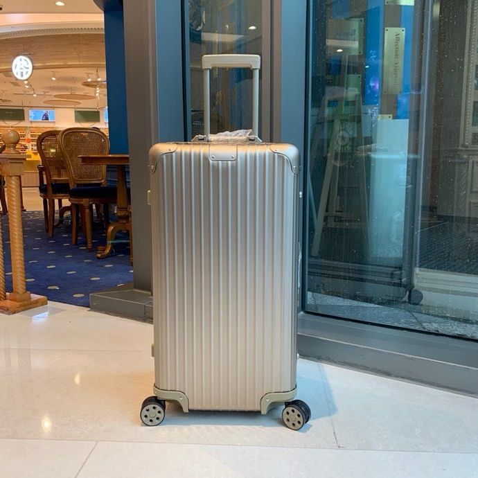 Suitcase Rimowa