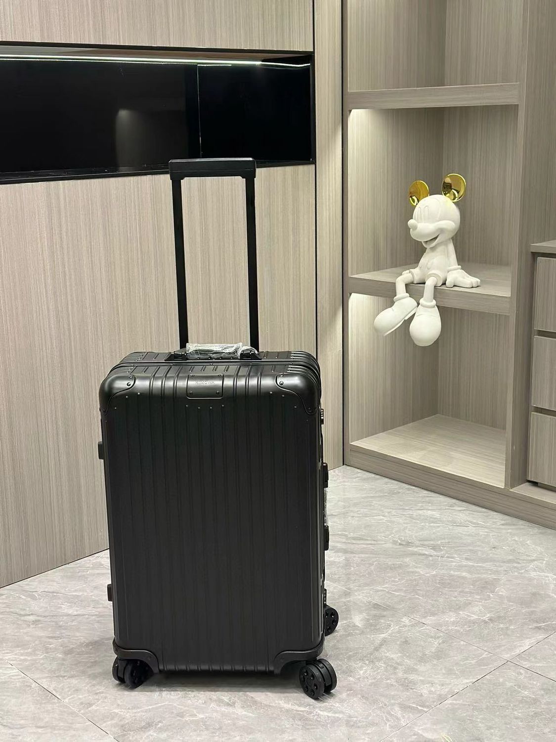 Suitcase Rimowa