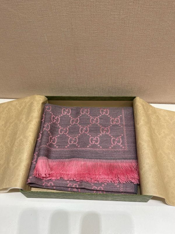 Scarf Gucci