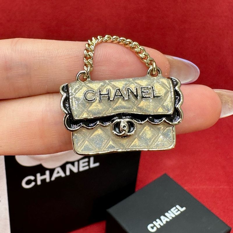 Brooch Chanel