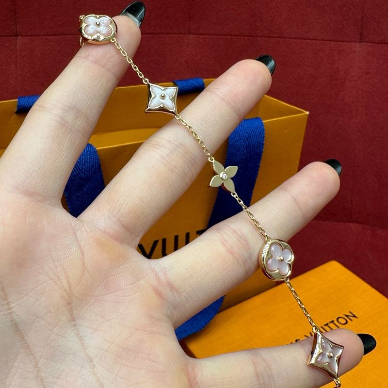 Earrings Louis Vuitton