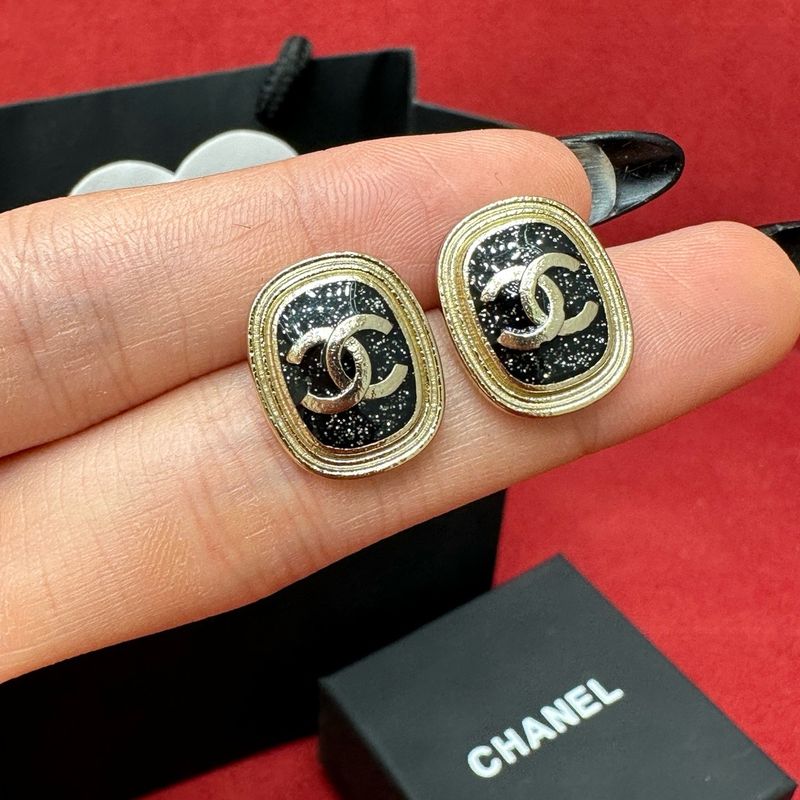 Earrings Chanel