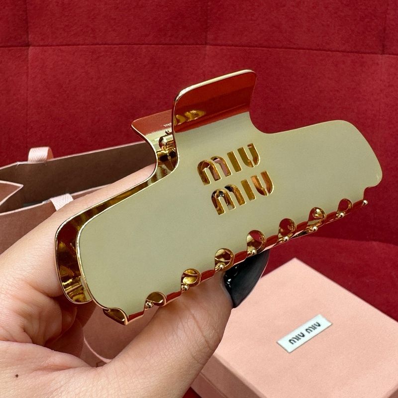 Claw hair clip Miu Miu