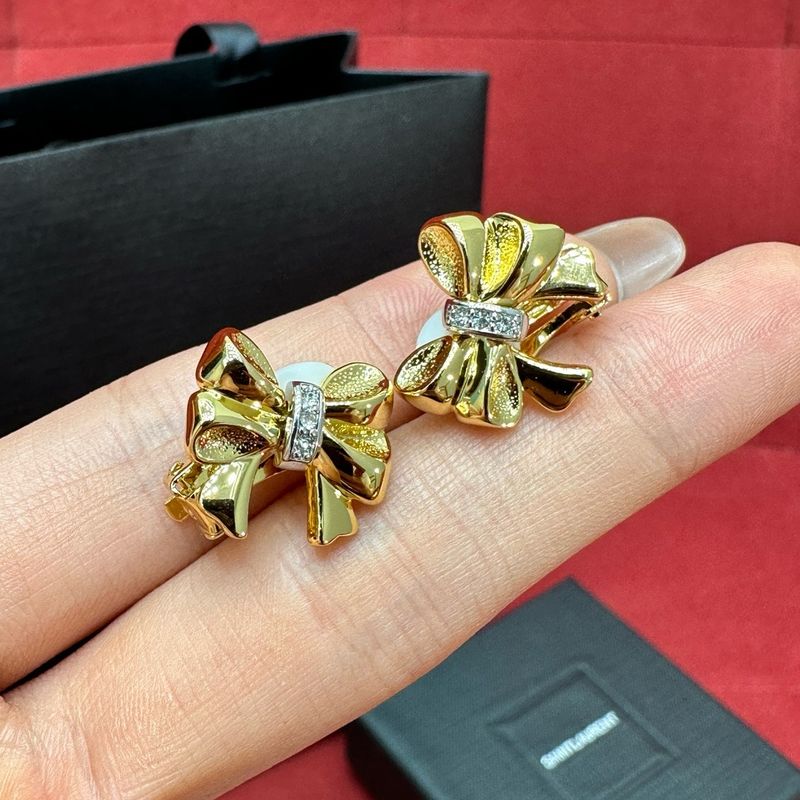 Earrings Saint Laurent