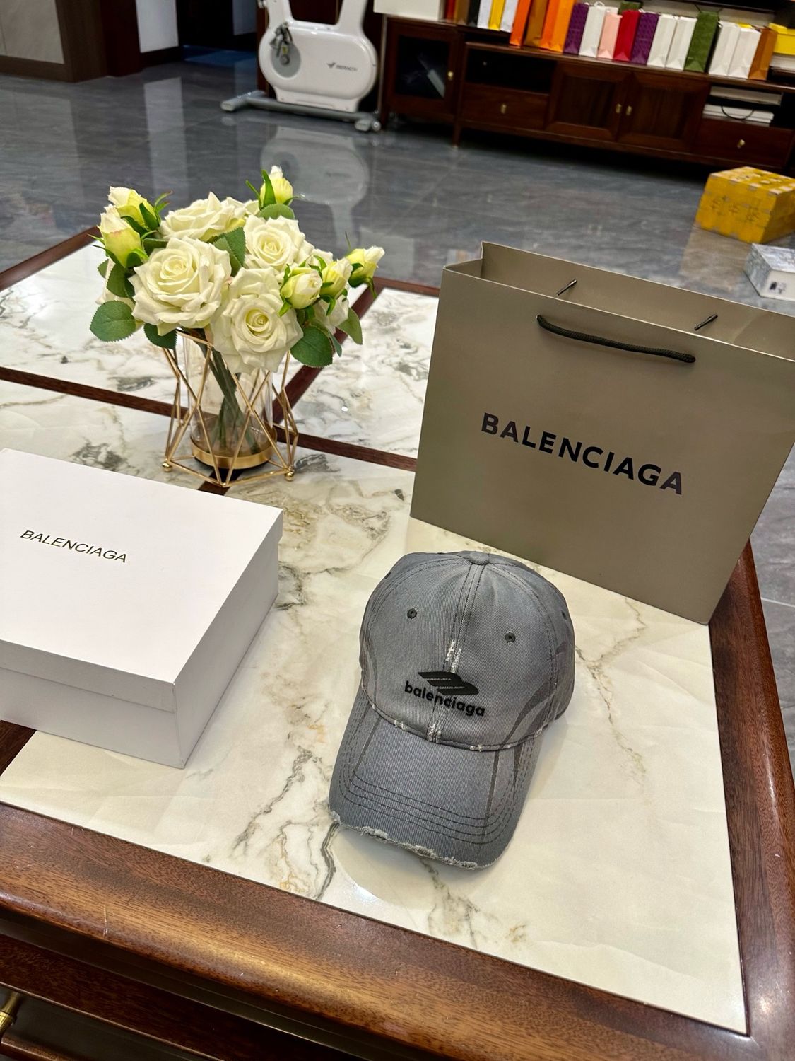 Cap Balenciaga