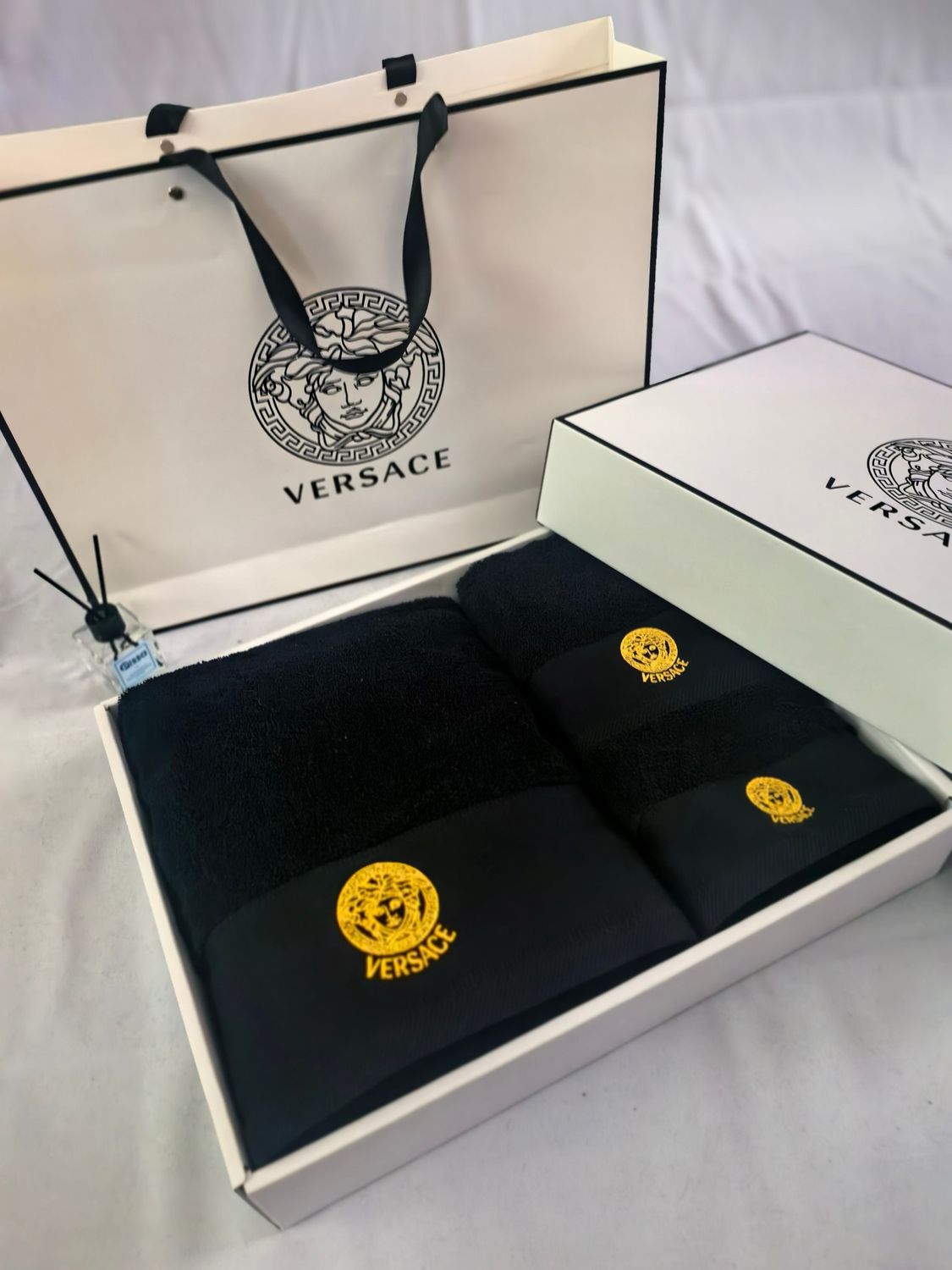 Set of towels Versace