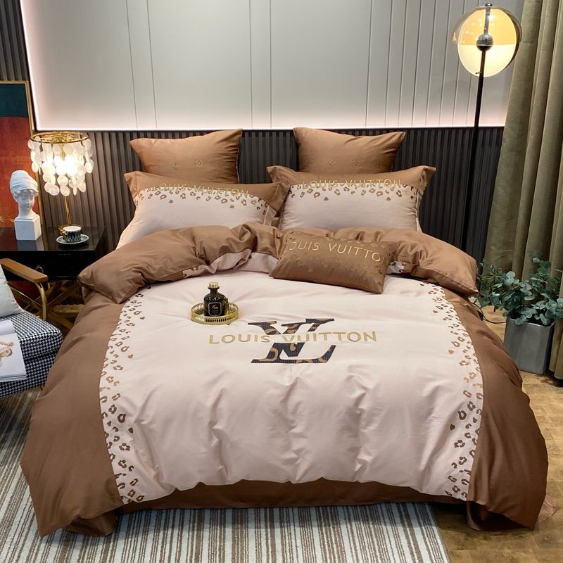Bed linen set Louis Vuitton