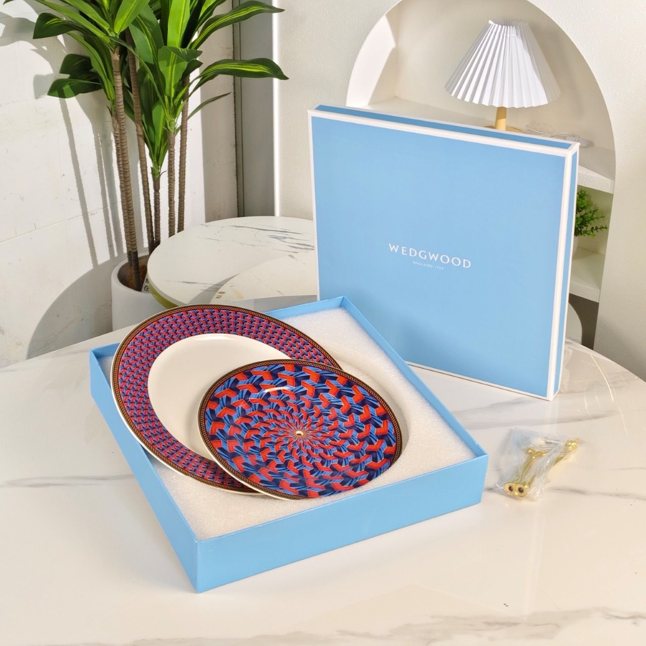 Two-tiered serving stand Wedgwood