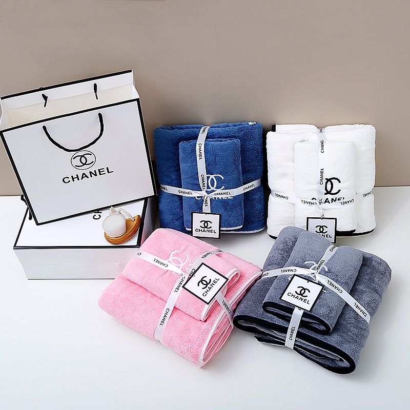 Set of towels Chanel