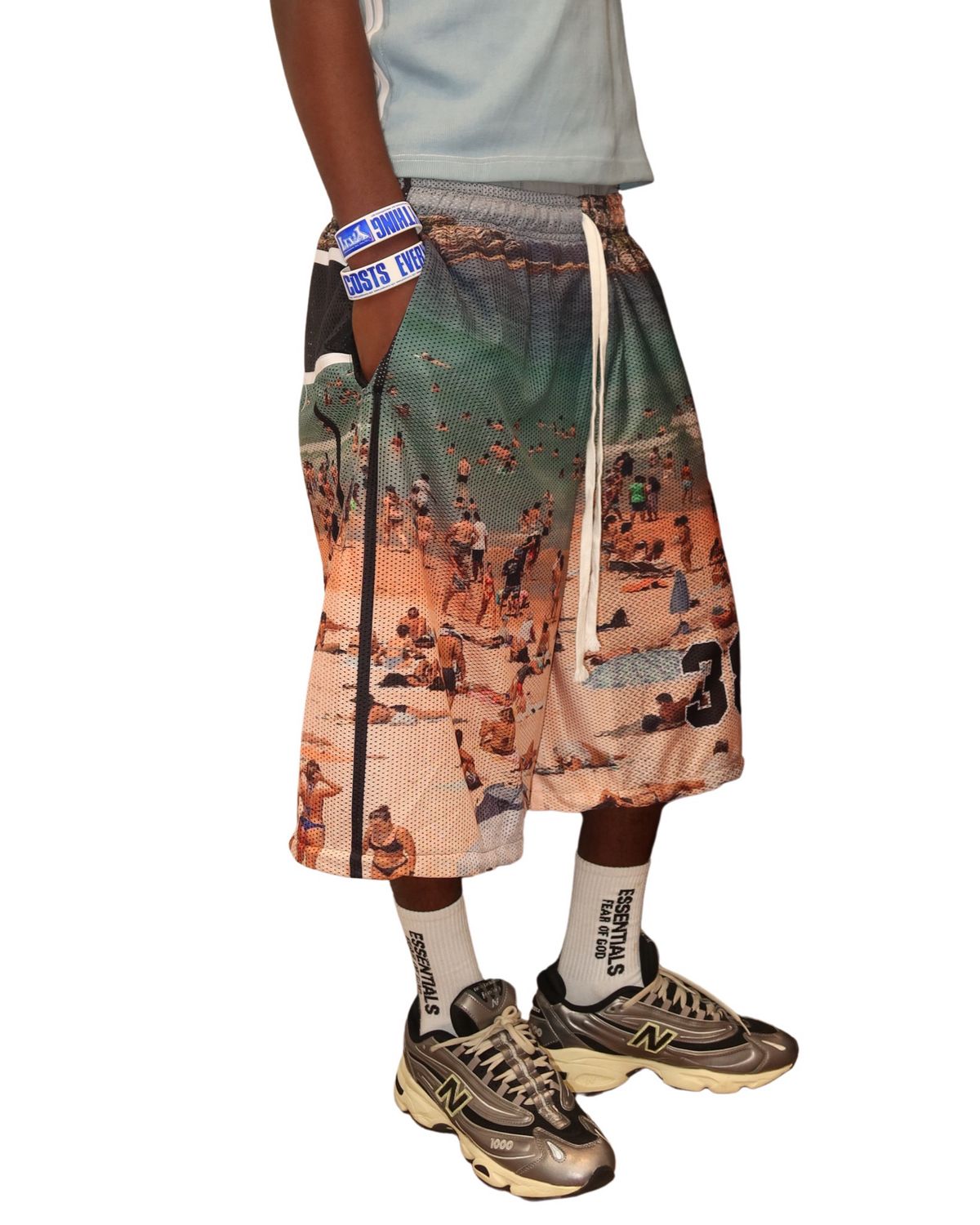 YATI “BEACH 🏖️” SHORTS