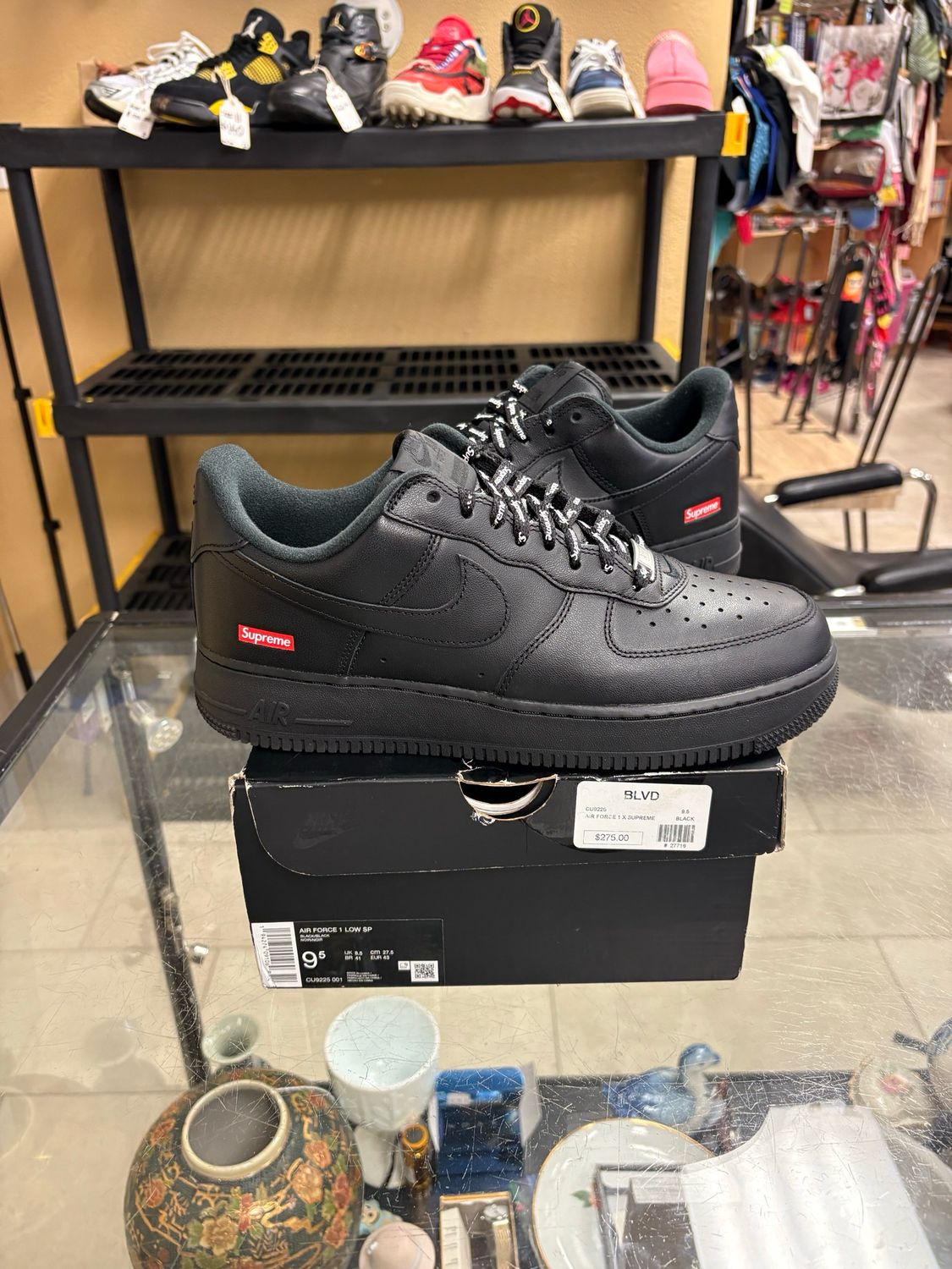 Nike Air Force 1 Supreme Black
