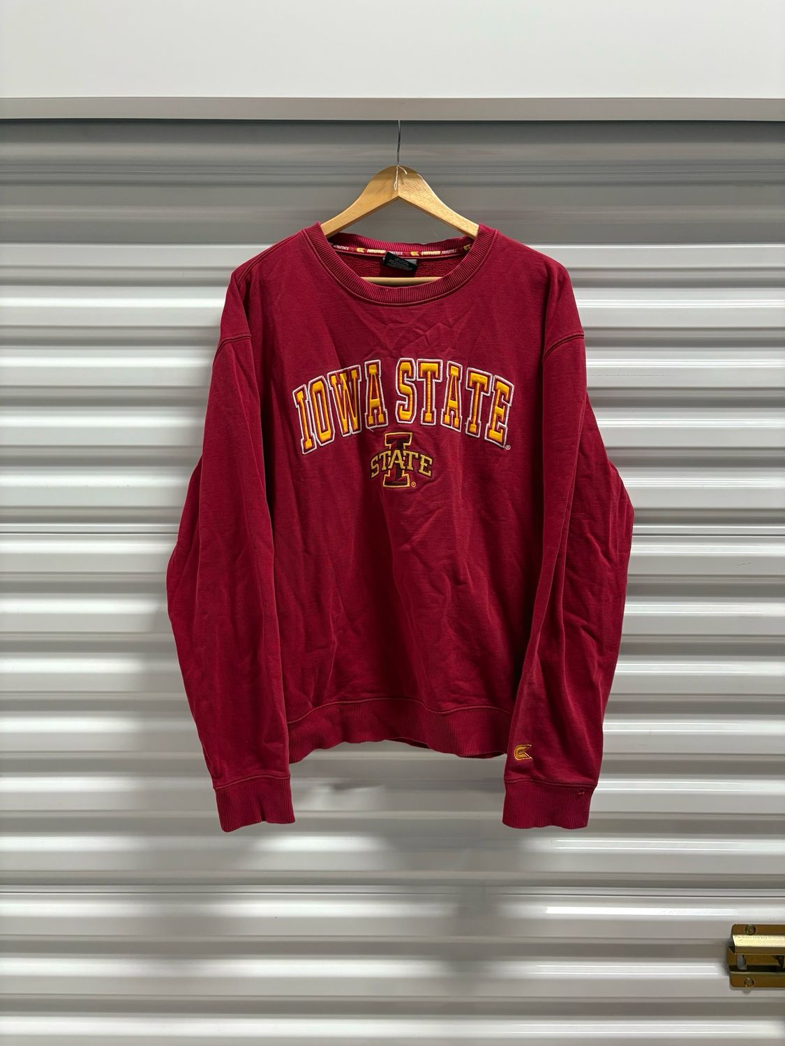 Vintage Y2K NCAA Iowa State Cyclones crewneck spell out sweatshirt burgundy &amp; yellow Men’s size 2XL