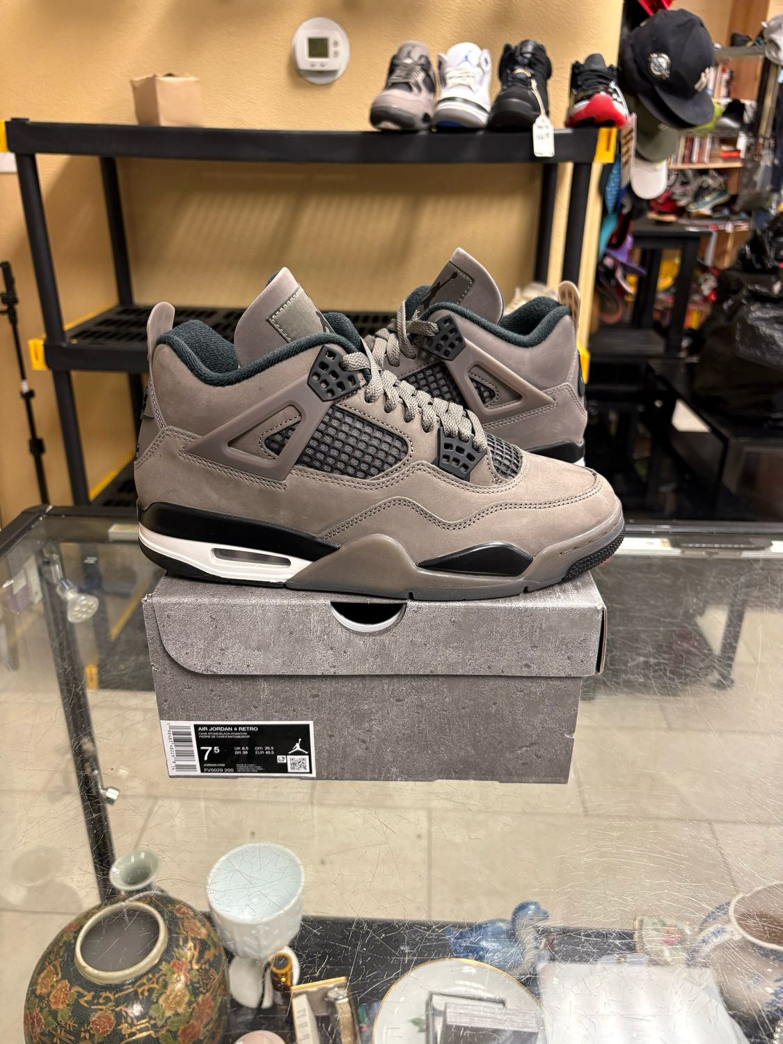 ​Nike Air Jordan 4 Retro Cave Stone FV5029-200 Mocha Size 7.5