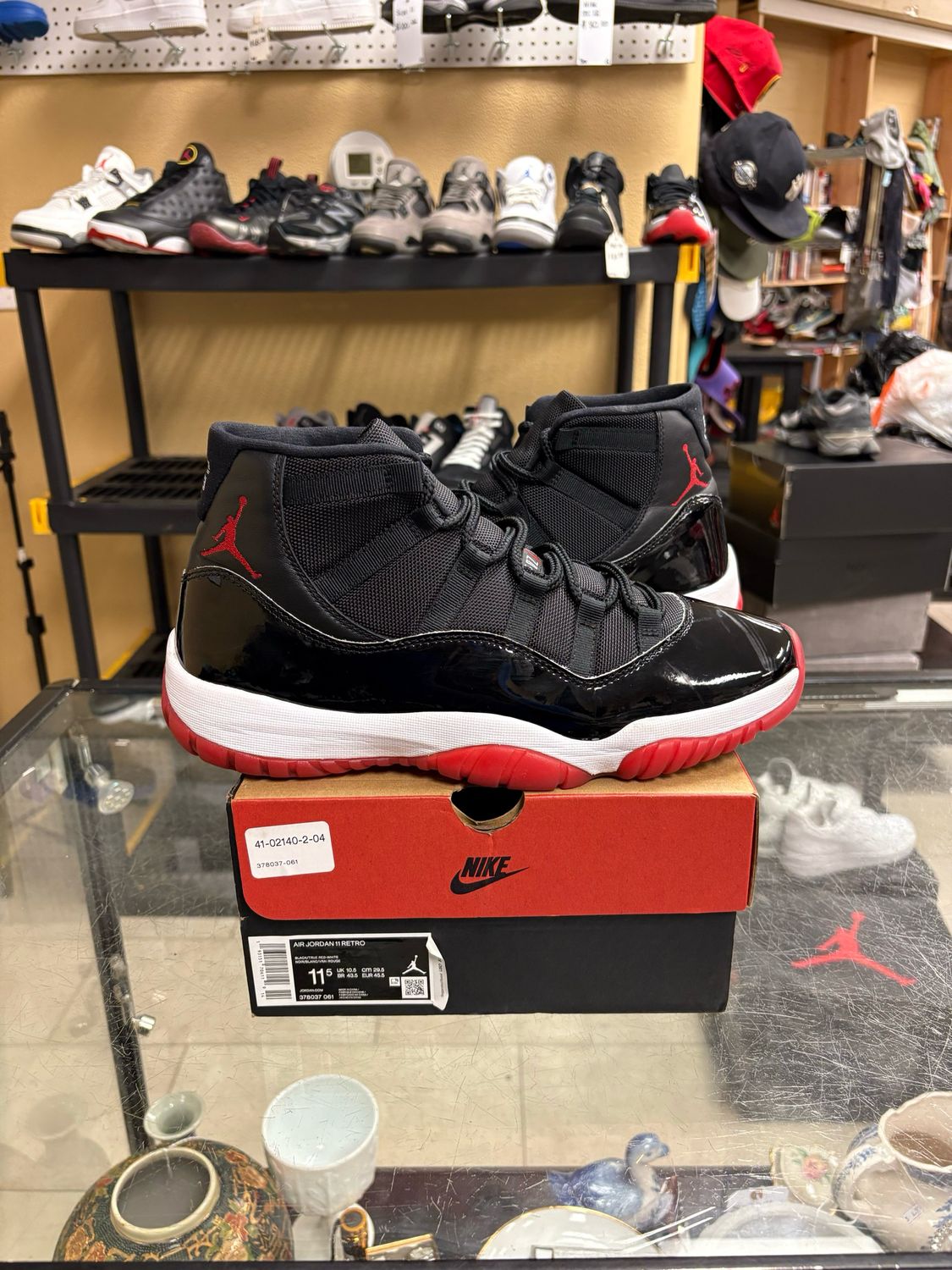 ​Nike Air Jordan 11 Bred Retro OG 2019 378037-061 Size 11.5