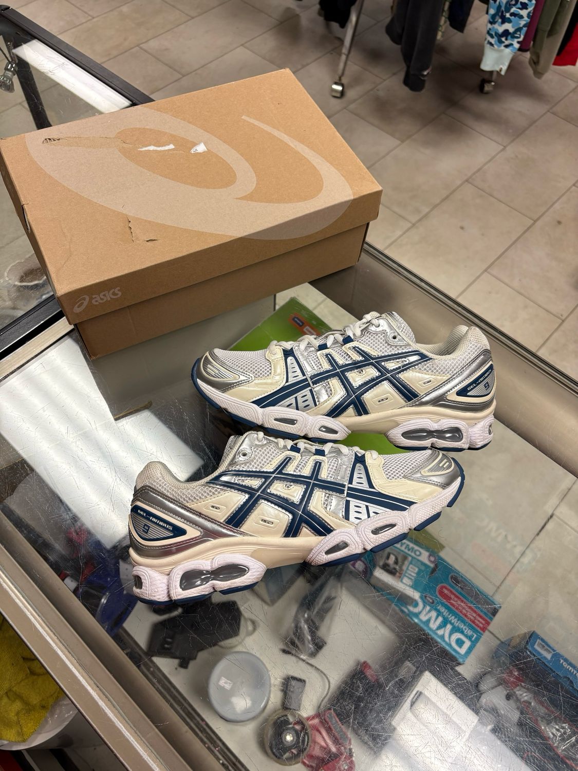🔥 ASICS GEL-Nimbus 9 – White/Navy/Silver – Women’s 10.5 / Men’s 9 🏃‍♂️✨ Preowned w/ Original Box (No Insoles)