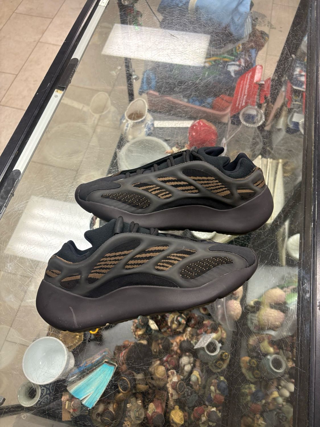 🔥 Yeezy 700 V3 Clay Brown – Men’s 10.5 🔥