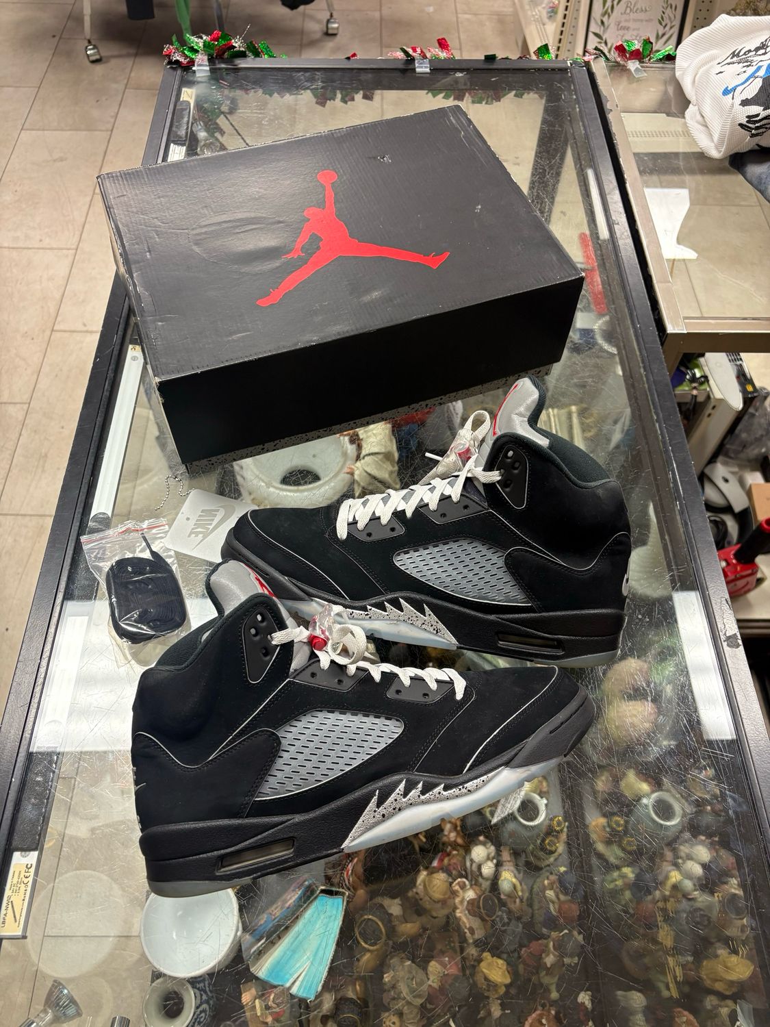 🔥 Nike Air Jordan 5 Black Metallic Reimagined (2025) – Men’s 13 🔥