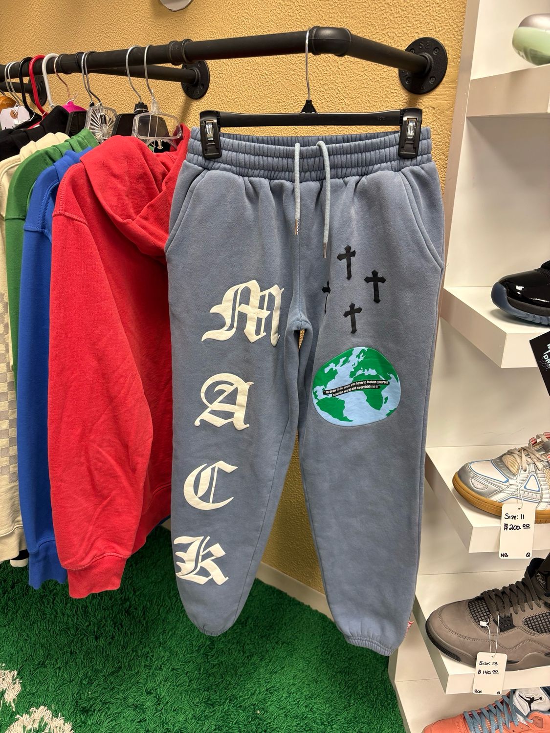 Mackbrand World Sweatpants Size Small