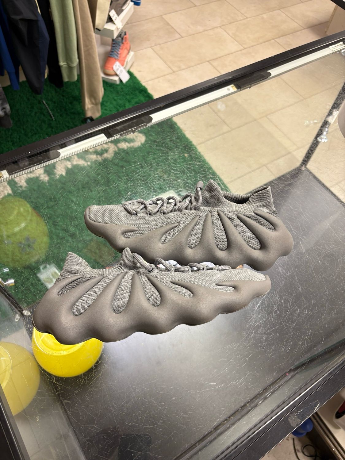 Yeezy 450 Stone grey Size 10