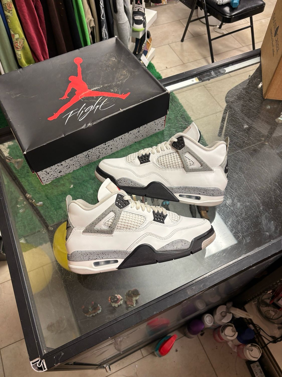 Jordan 4 White Cement Size 9.5