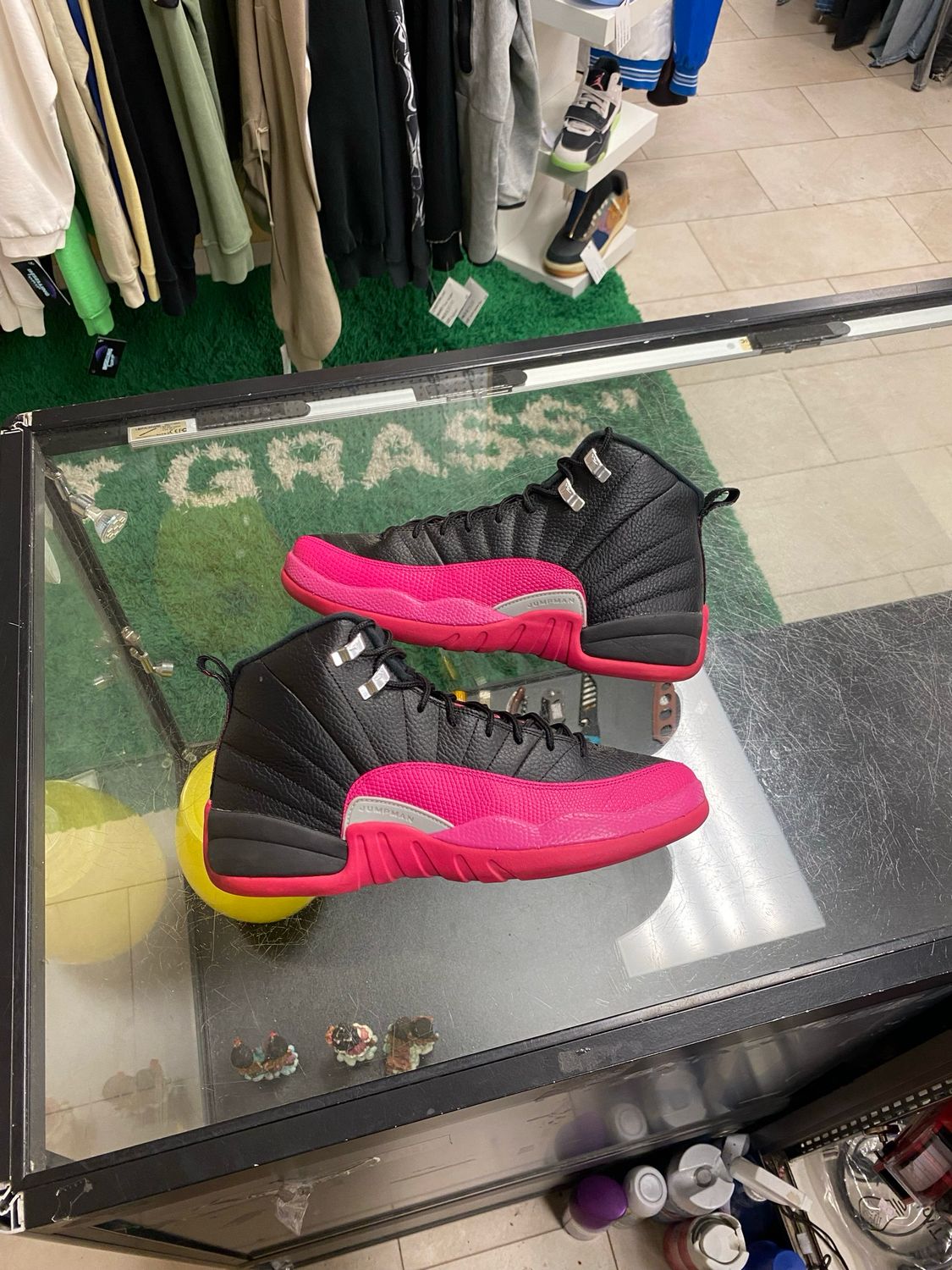 Jordan 12 Deadly Pink Size 9y / 10.5W