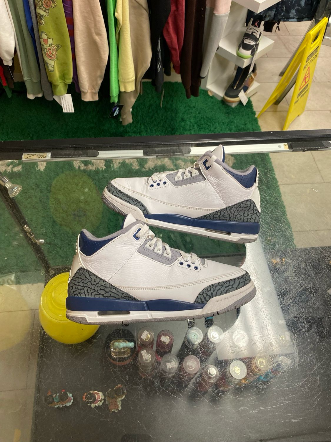 Jordan 3 Midnight Navy Size 7Y