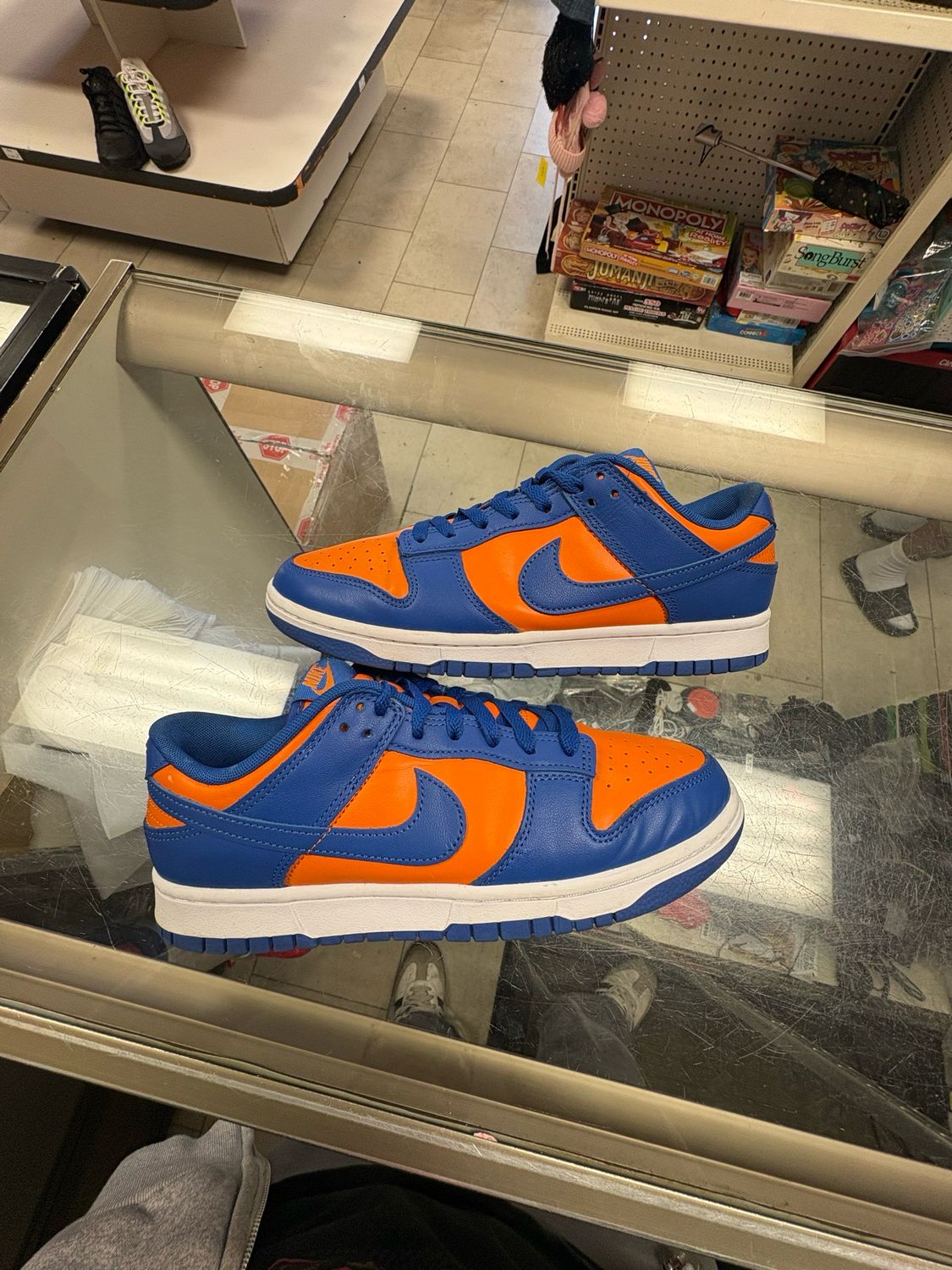 Nike Dunk Low Knicks Size 9