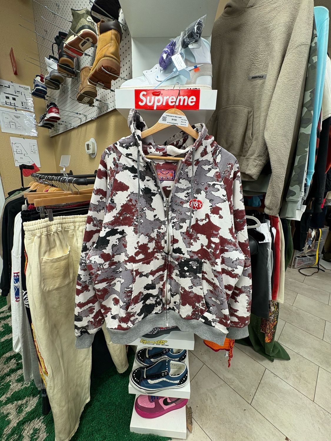 PUNKANDYO Red Camo Jacket Size XL