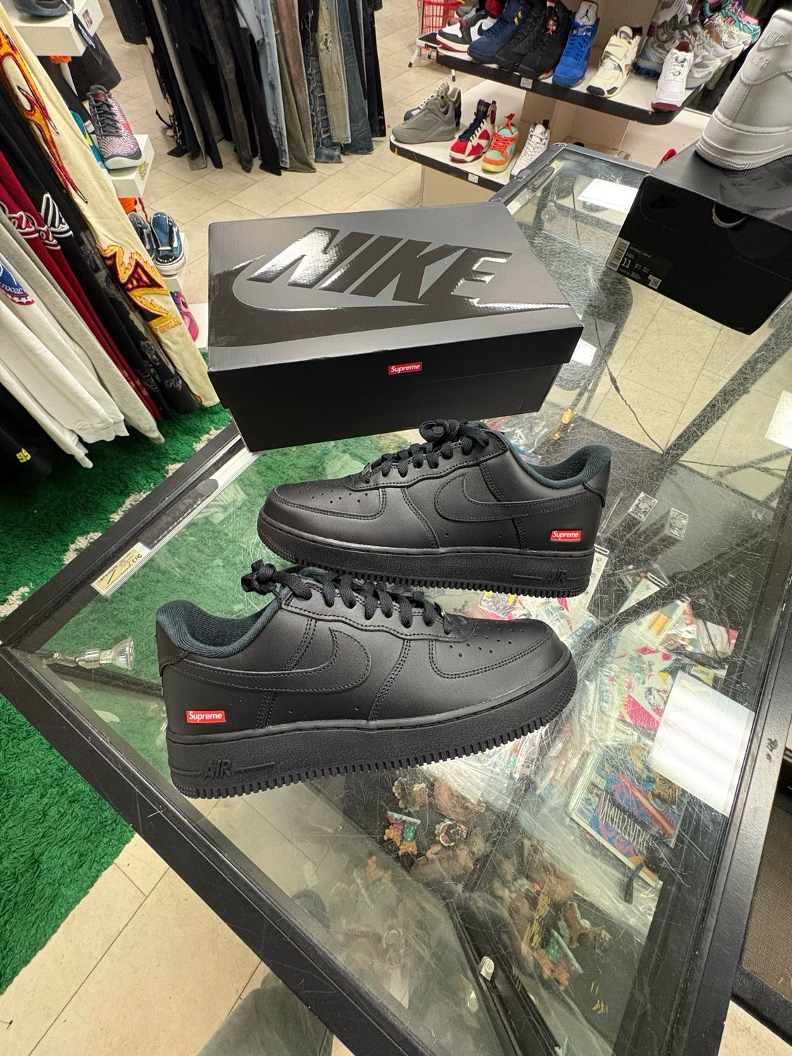 Nike Air Force 1 Supreme Black Size 9
