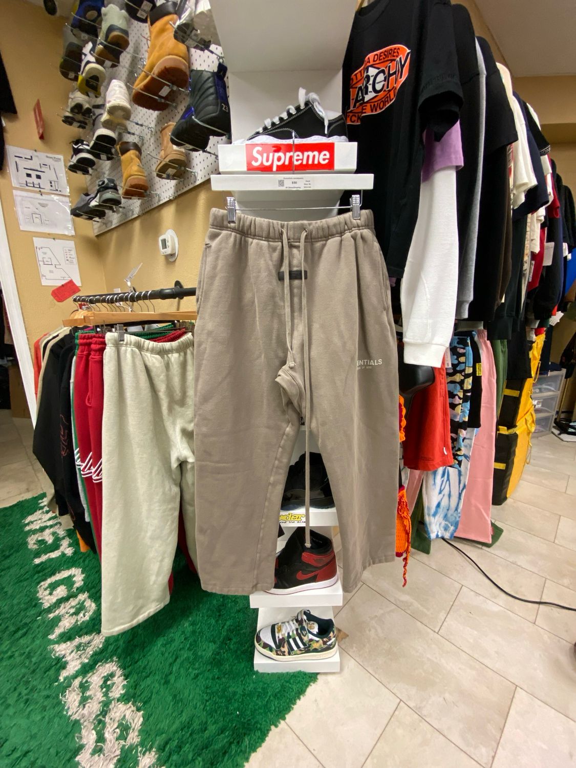 Essential Sweatpants Size XL