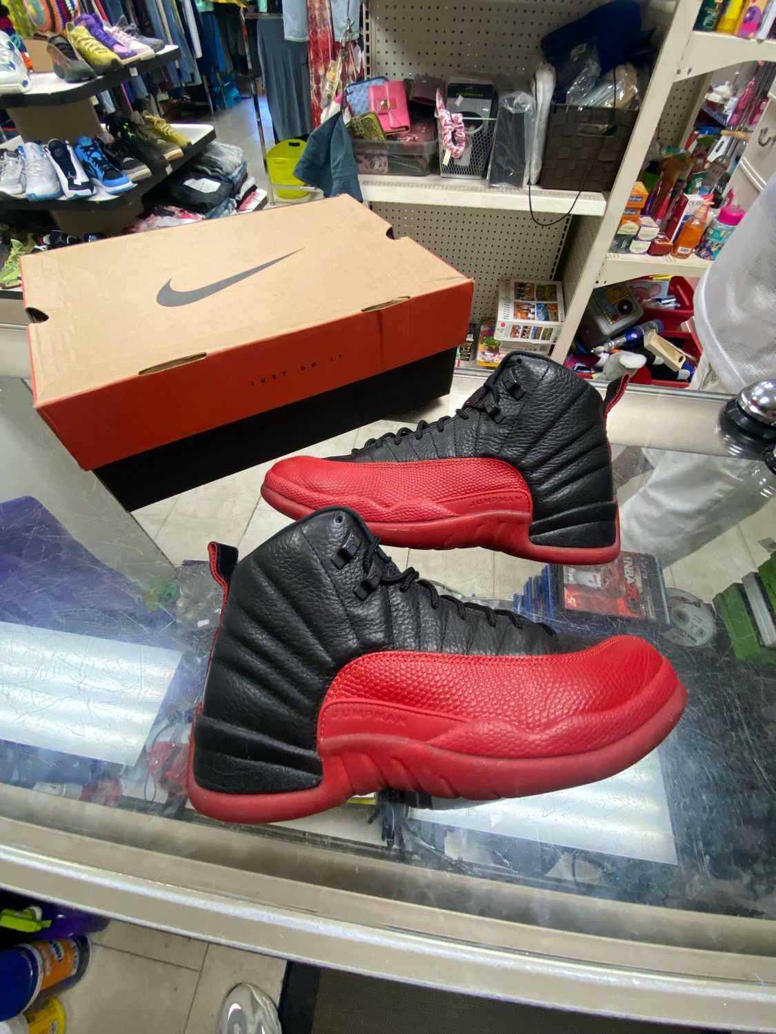 Jordan 12 Flu Game Size 8.5