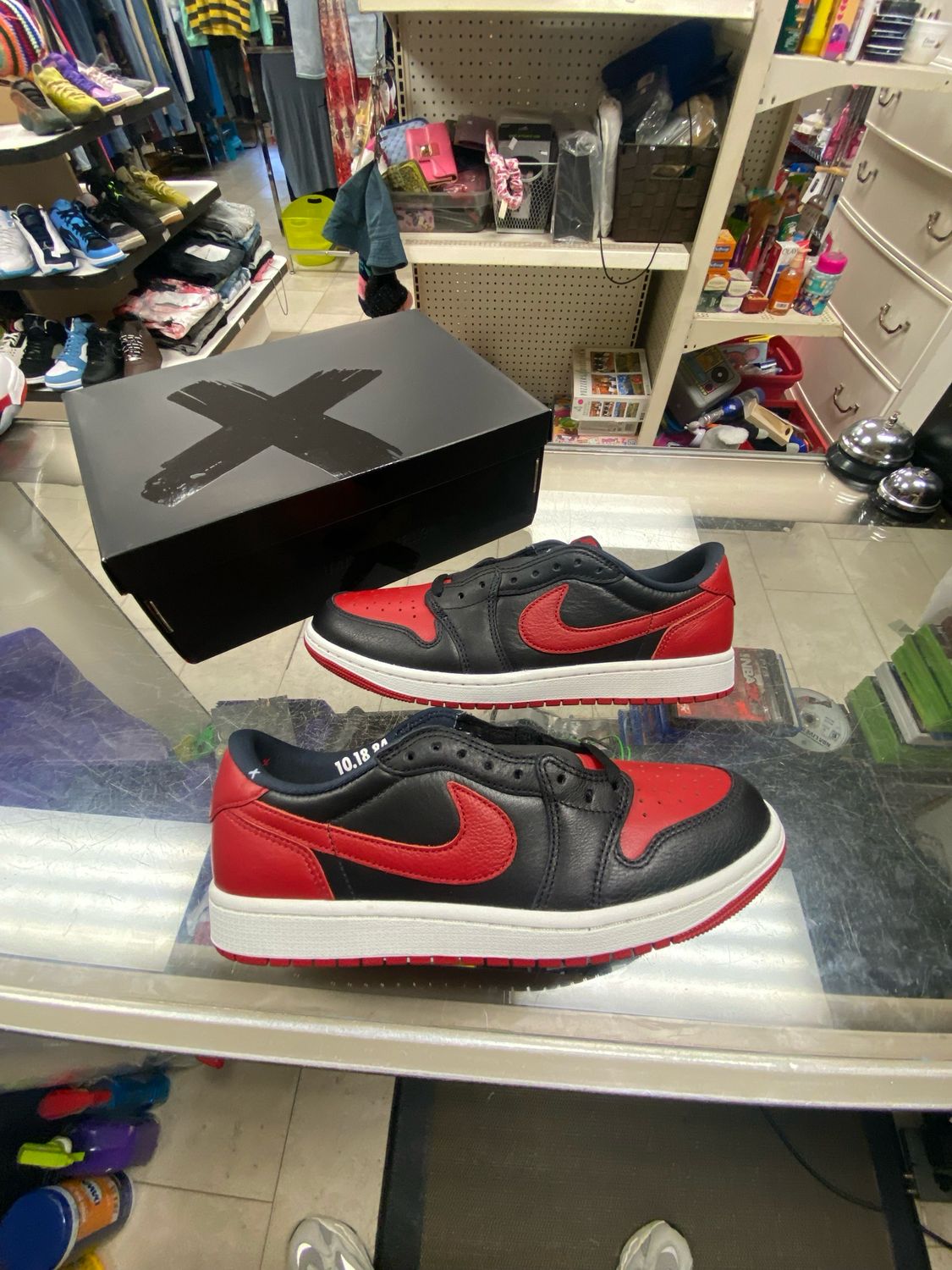Jordan 1 Low Banned Size 9.5