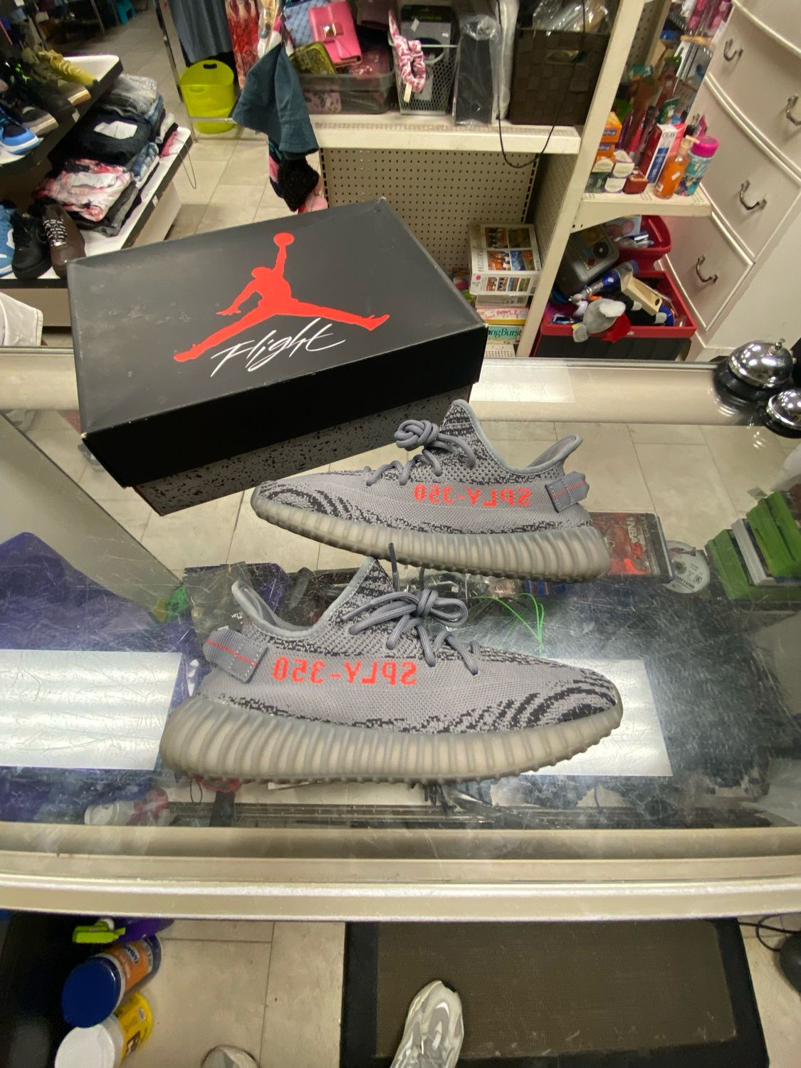 Yeezy 350 Beluga Size 9