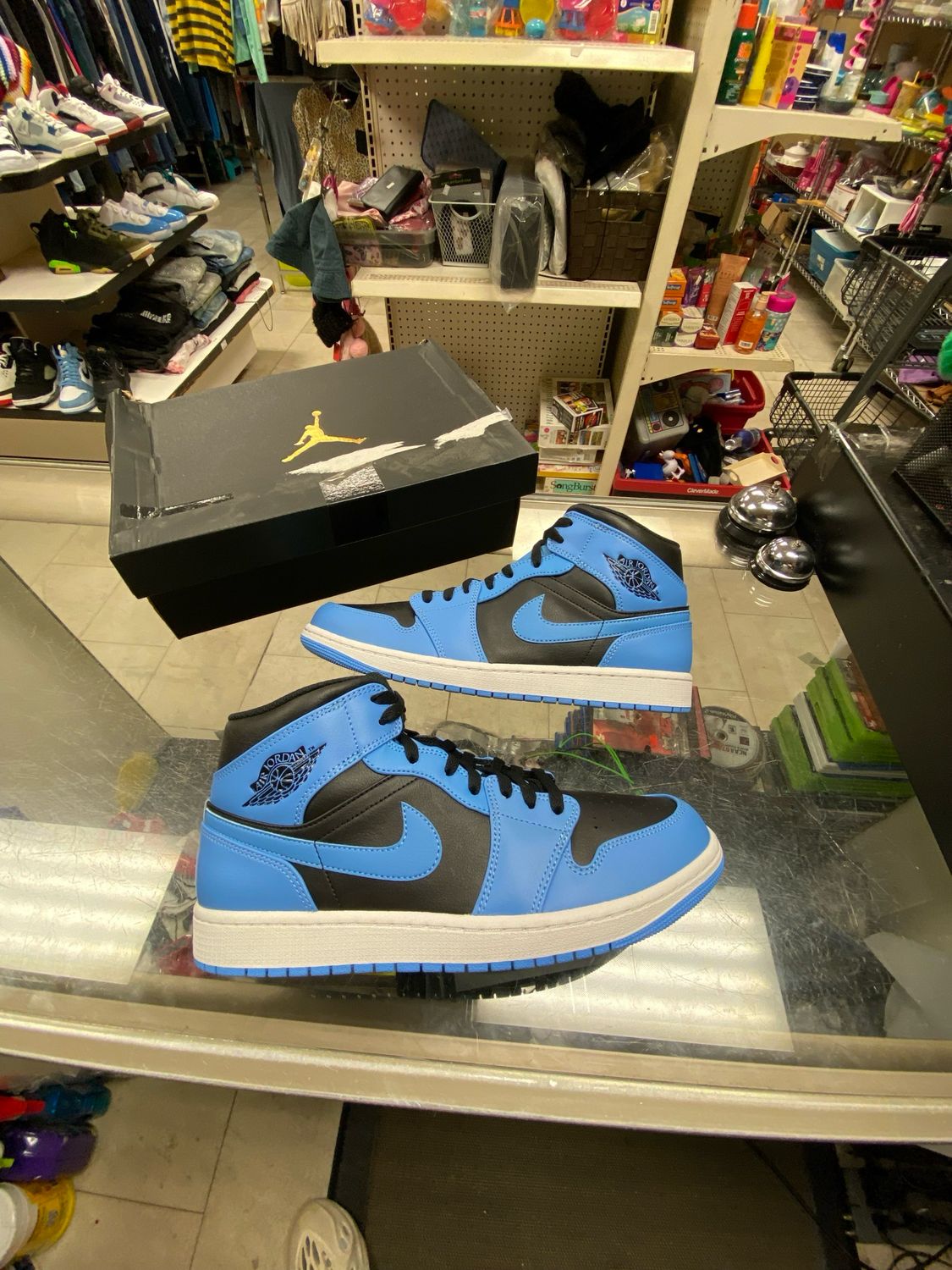 Jordan 1 Mid Size 11