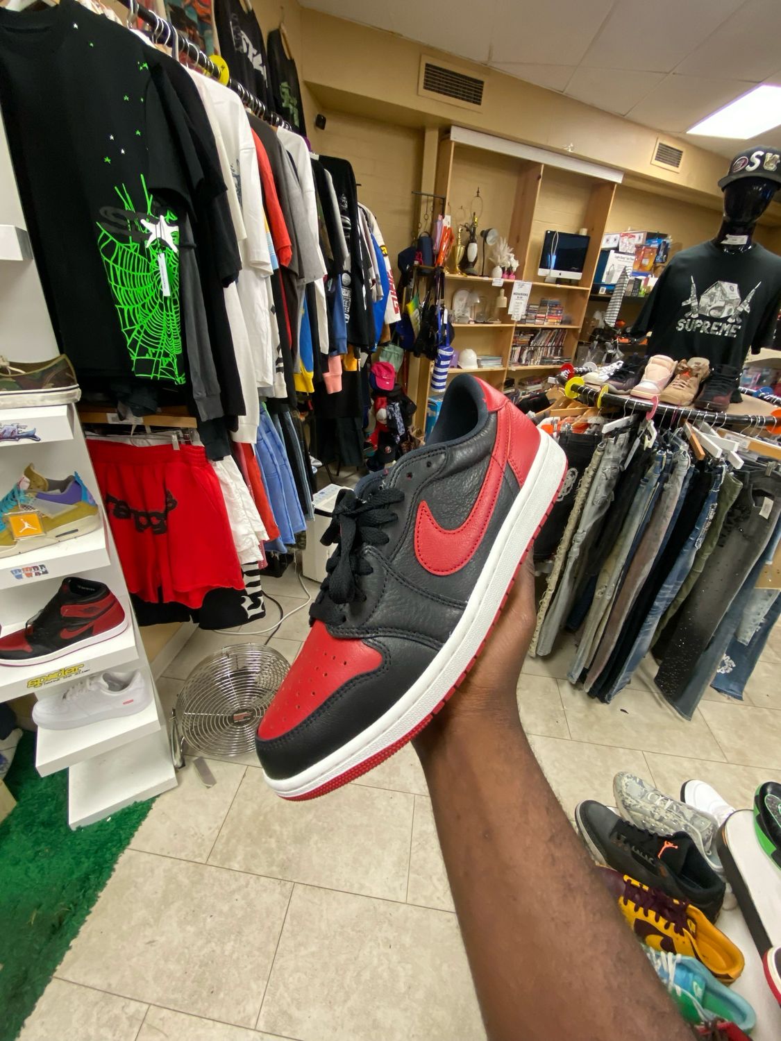 Jordan 1 Low Banned Size 10