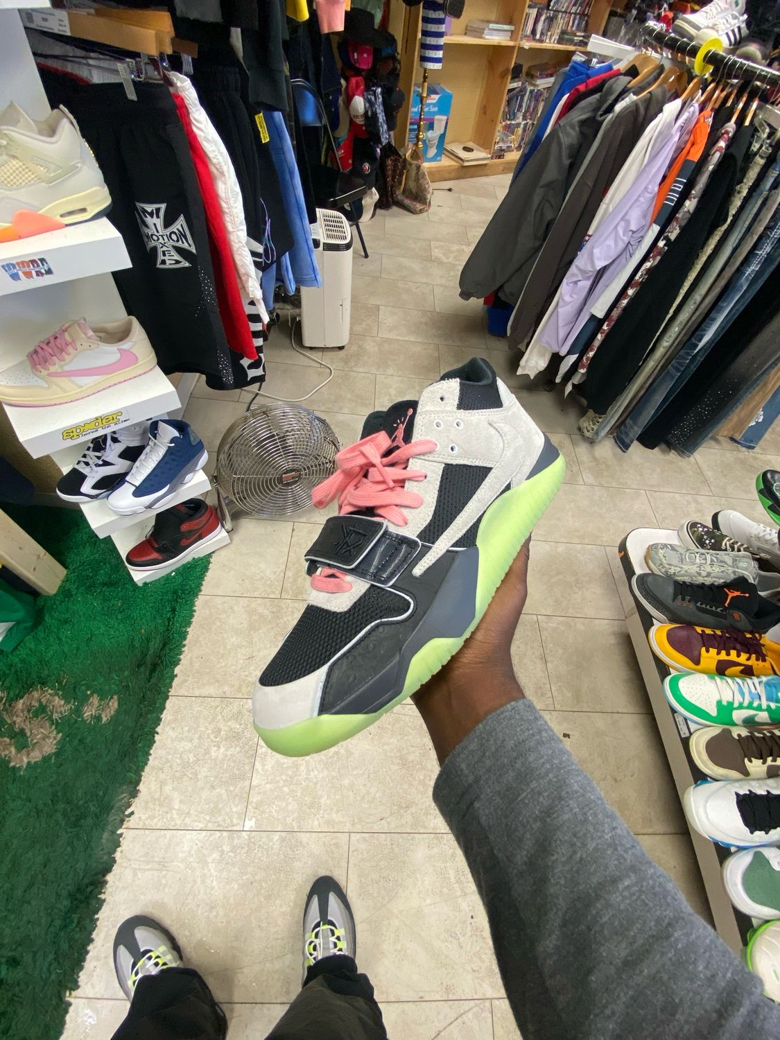 Jordan Travis Scott Size 11.5
