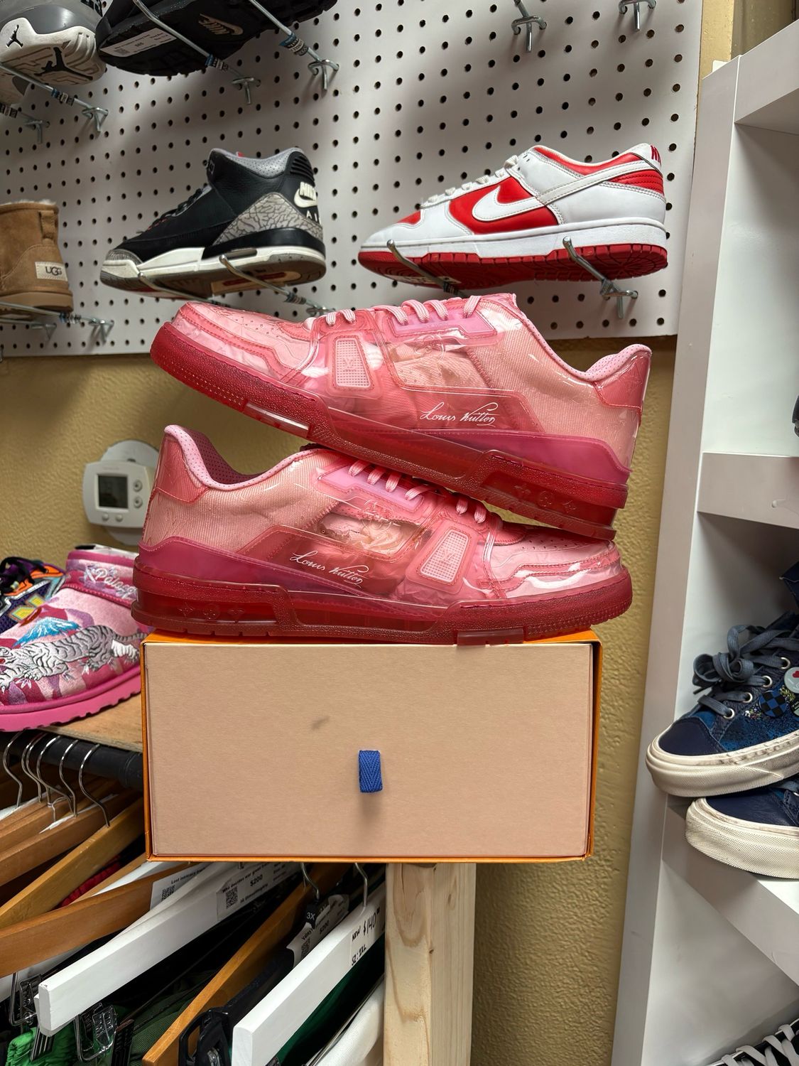 Louis Vuitton Fluorescent Pink Size 13