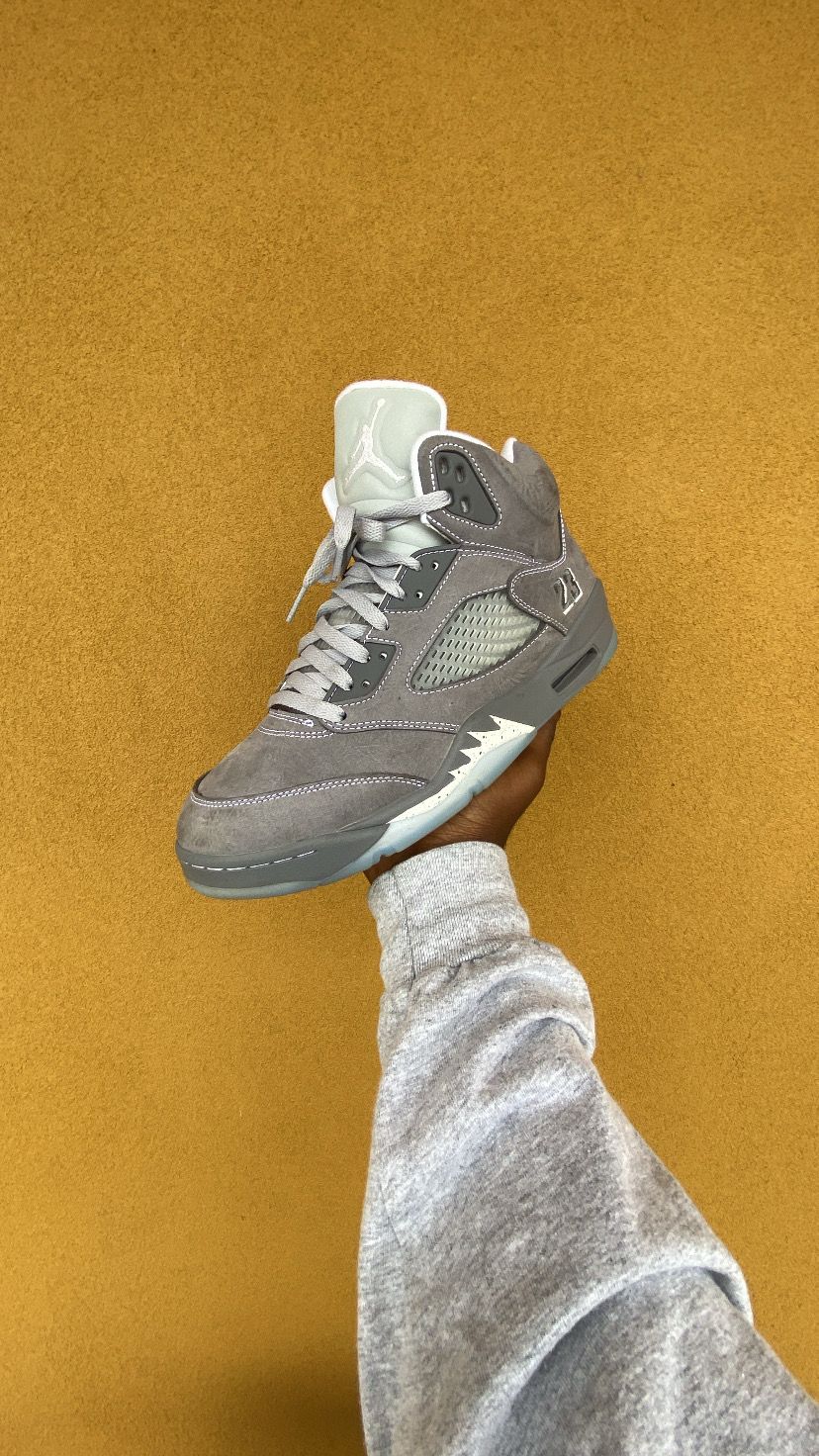 Jordan 5 Wolf Grey Size 9