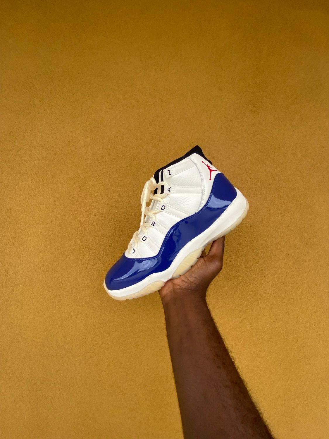 Jordan 11 Rare air Size 8
