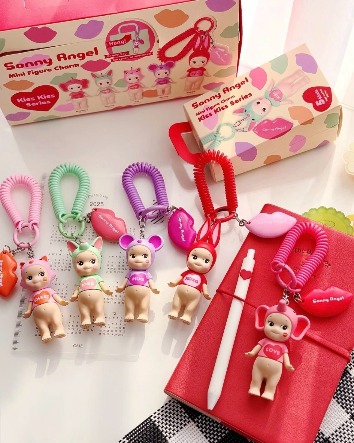 SONNY ANGELS - KEYCHAIN KISS KISS SÉRIES