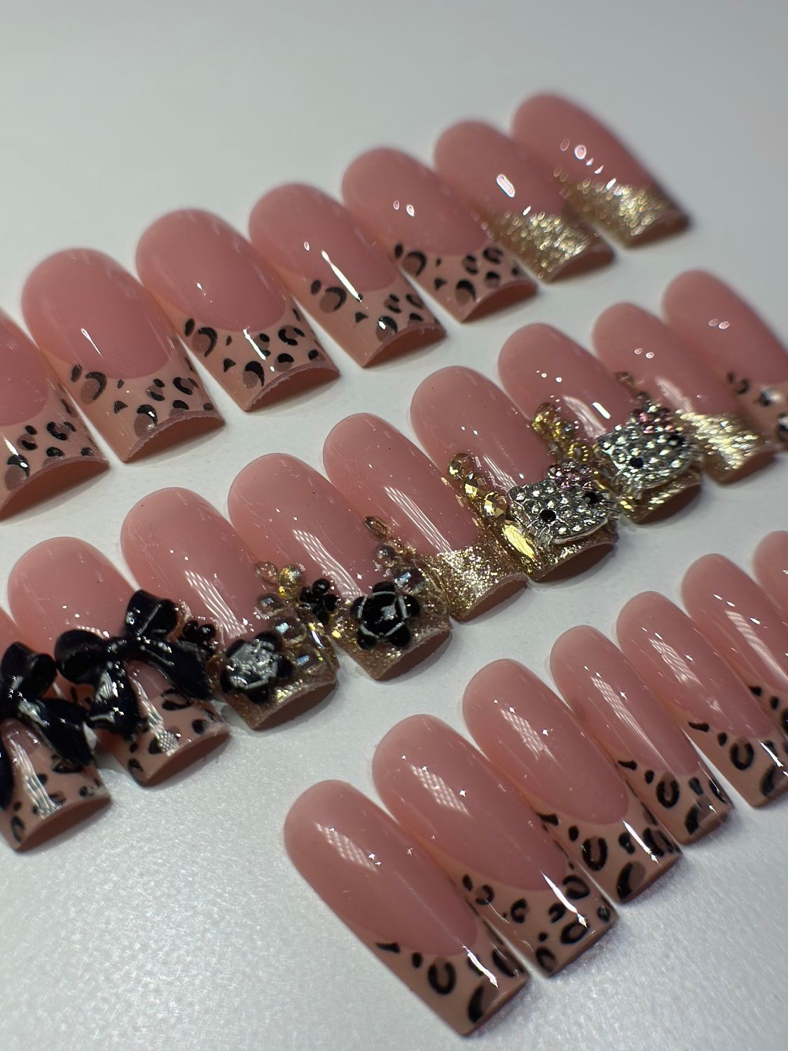 HK LÉOPARD - PRESSONNAILS - 24PCS