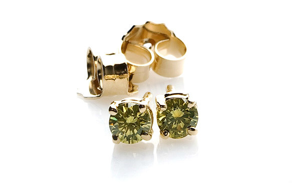 Olive Diamond Earrings 0.30TCW